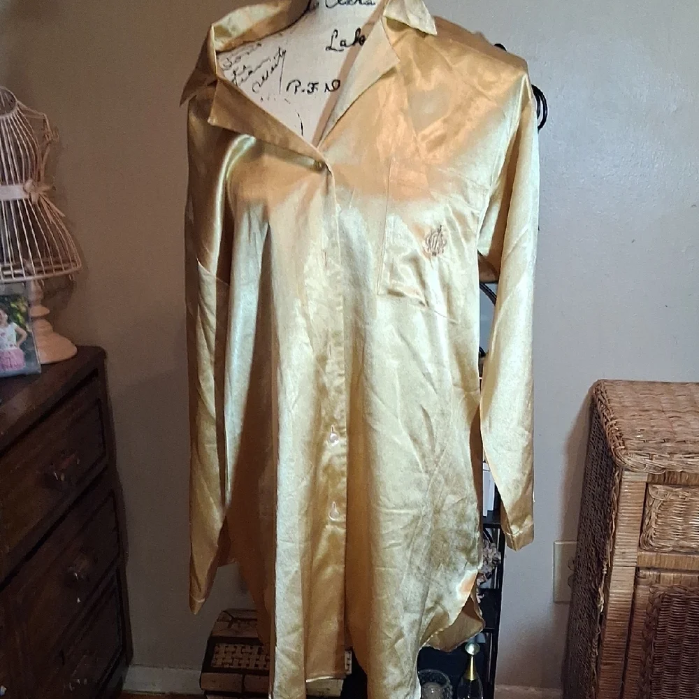 VINTAGE CHRISTIAN DIOR GOLD SATINLIKE NIGHTSHIRT SIZE MEDIUM